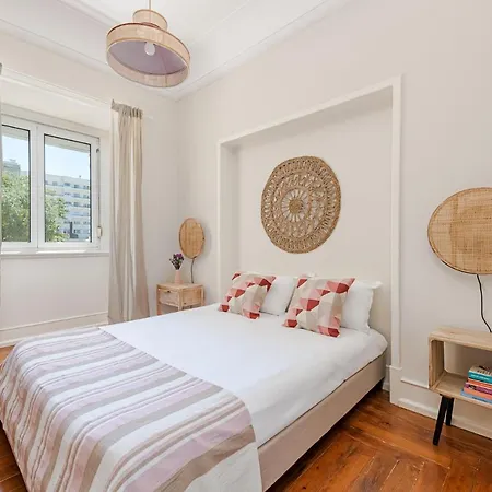 Pensjonat The Local Lizbona