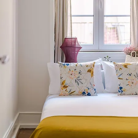 The Local * Lissabon