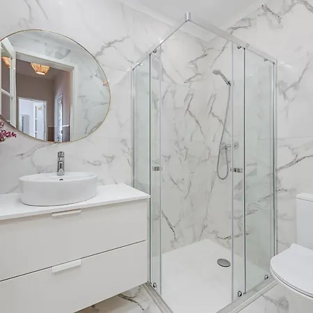 The Local * Lissabon